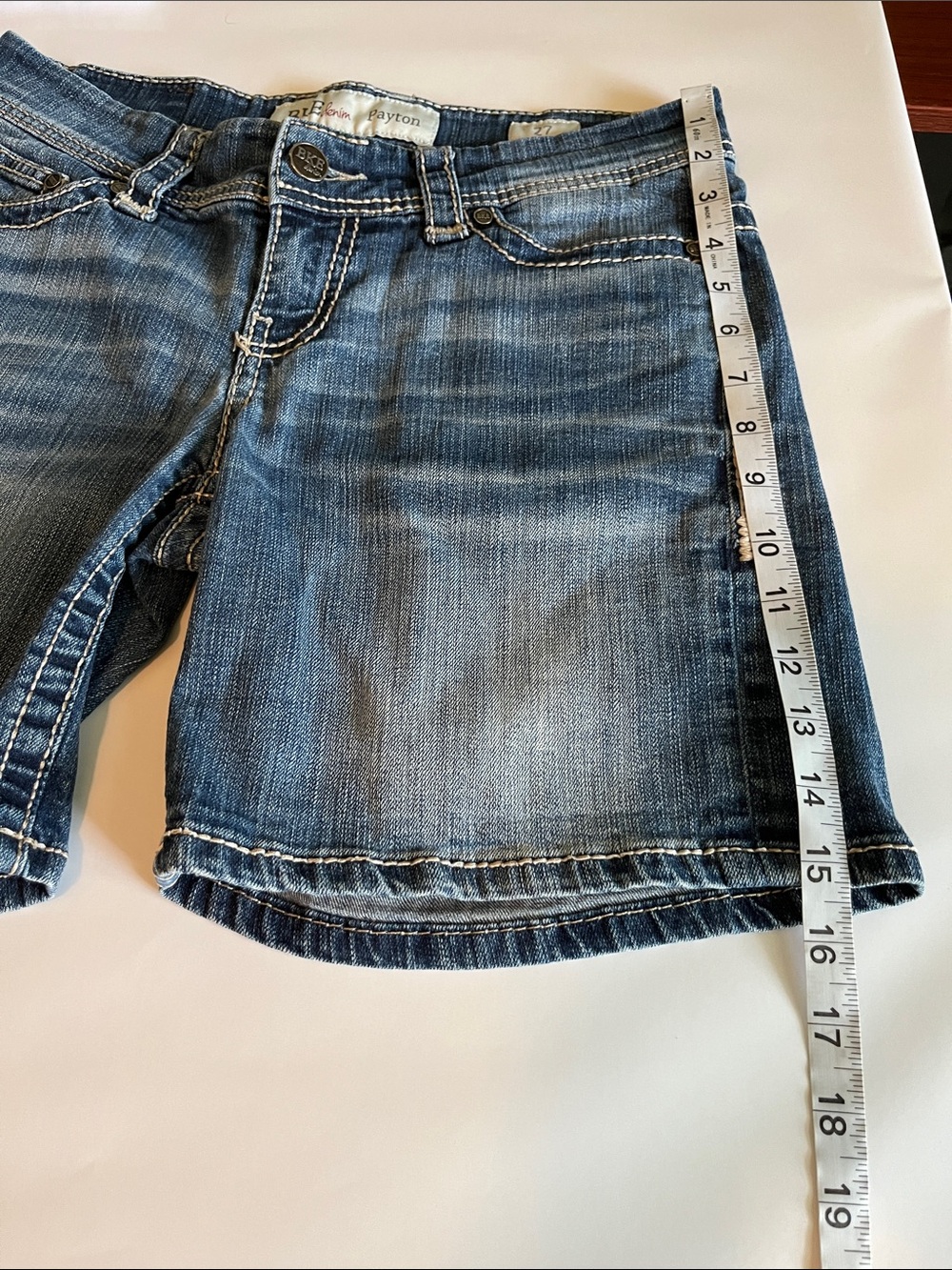 BKE Denim Payton Mid Rise Shorts Size 27 - Picture 8 of 16